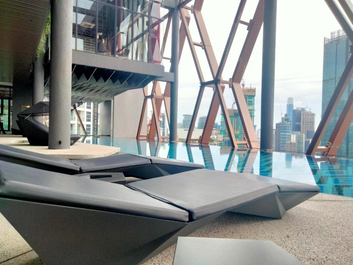 Scarletz Suites Klcc I Homebrickz Kuala Lumpur Buitenkant foto