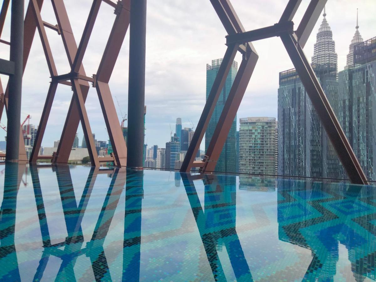 Scarletz Suites Klcc I Homebrickz Kuala Lumpur Buitenkant foto