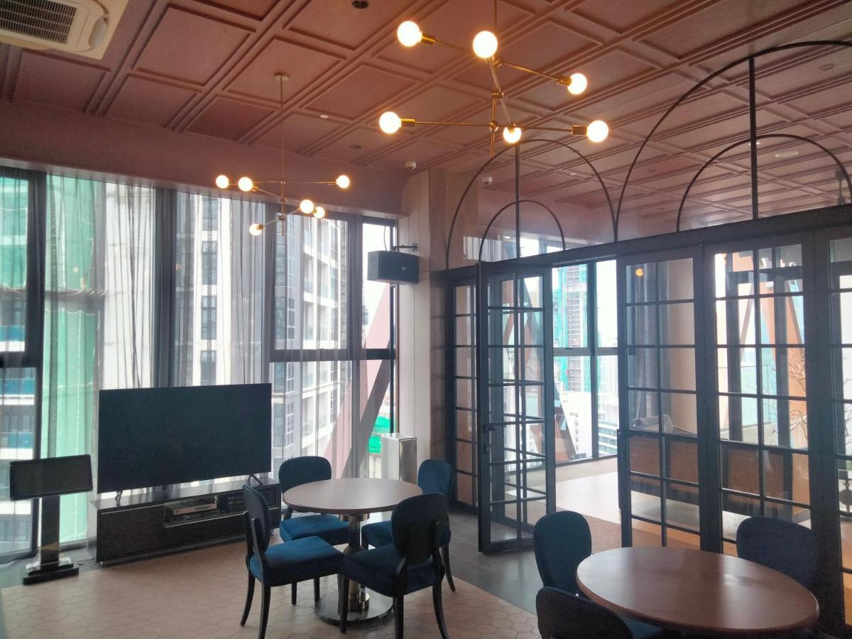 Scarletz Suites Klcc I Homebrickz Kuala Lumpur Buitenkant foto