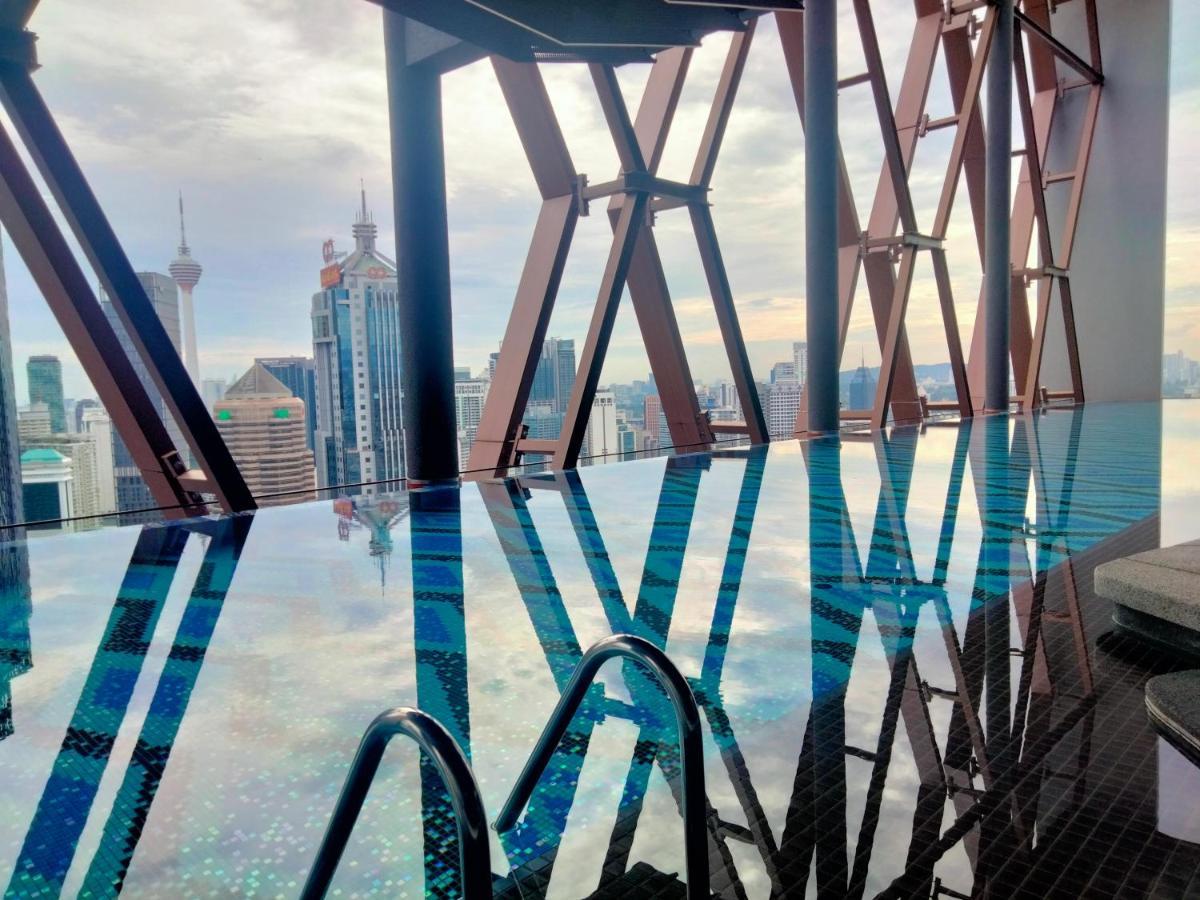 Scarletz Suites Klcc I Homebrickz Kuala Lumpur Buitenkant foto