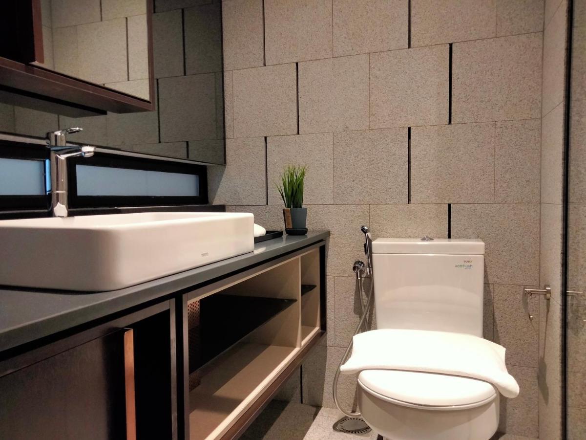 Scarletz Suites Klcc I Homebrickz Kuala Lumpur Buitenkant foto
