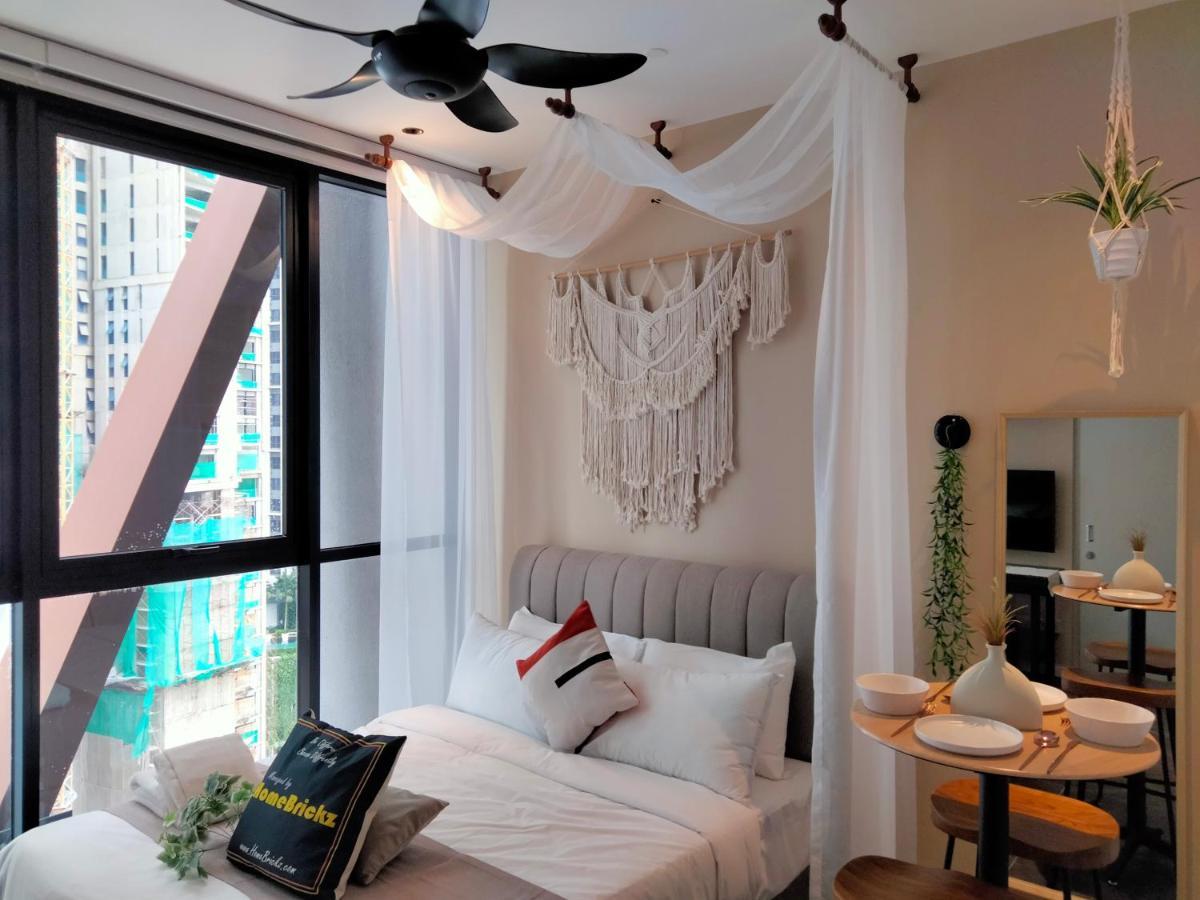 Scarletz Suites Klcc I Homebrickz Kuala Lumpur Buitenkant foto