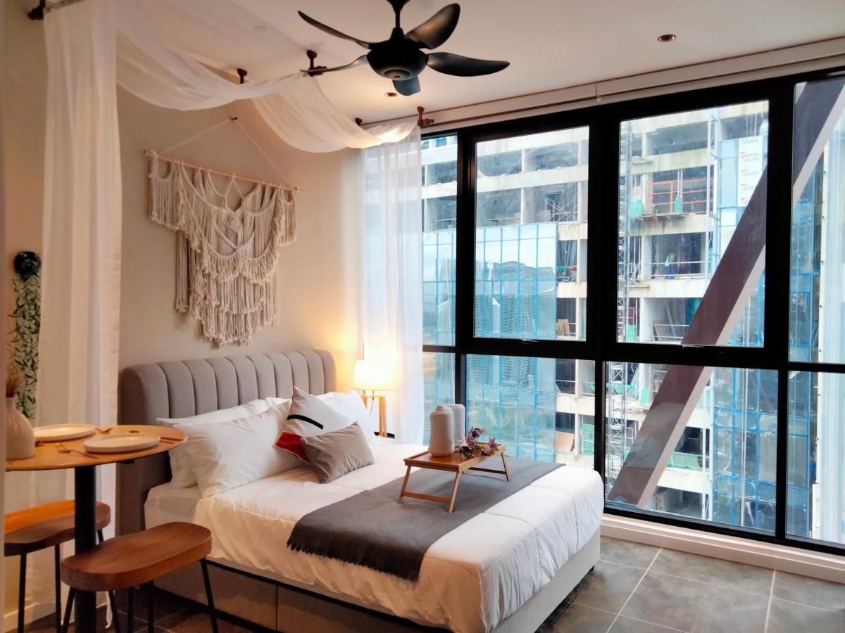 Scarletz Suites Klcc I Homebrickz Kuala Lumpur Buitenkant foto