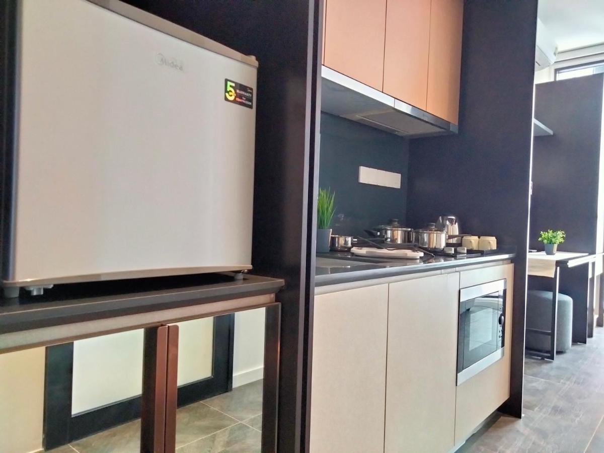 Scarletz Suites Klcc I Homebrickz Kuala Lumpur Buitenkant foto